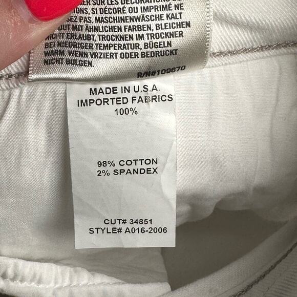 EUC | AGoldE | Distressed Collette Crop | White | Size 27 - Picture 11 of 16